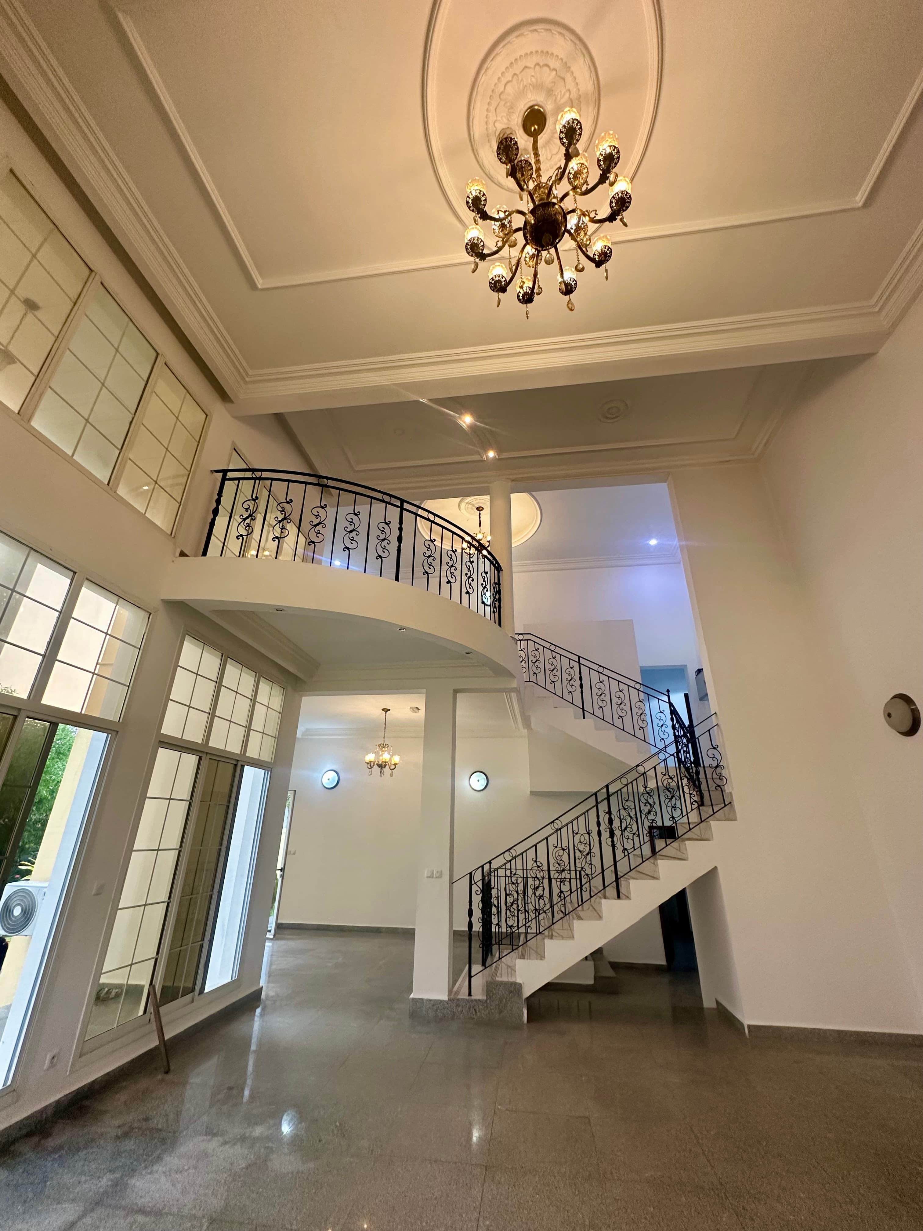 VILLA A LOUER - view 4