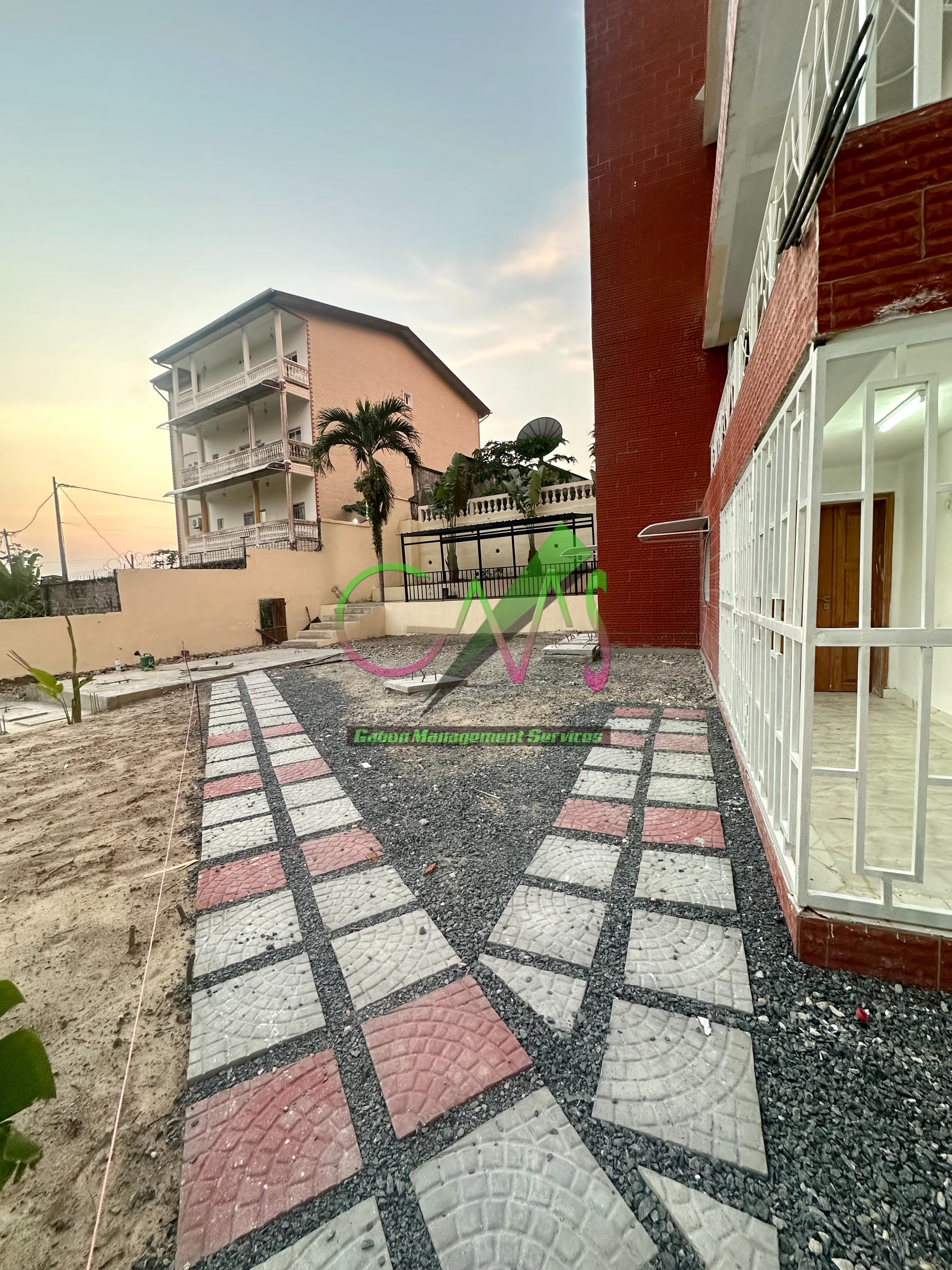 APPARTEMENT A LOUER - image 10