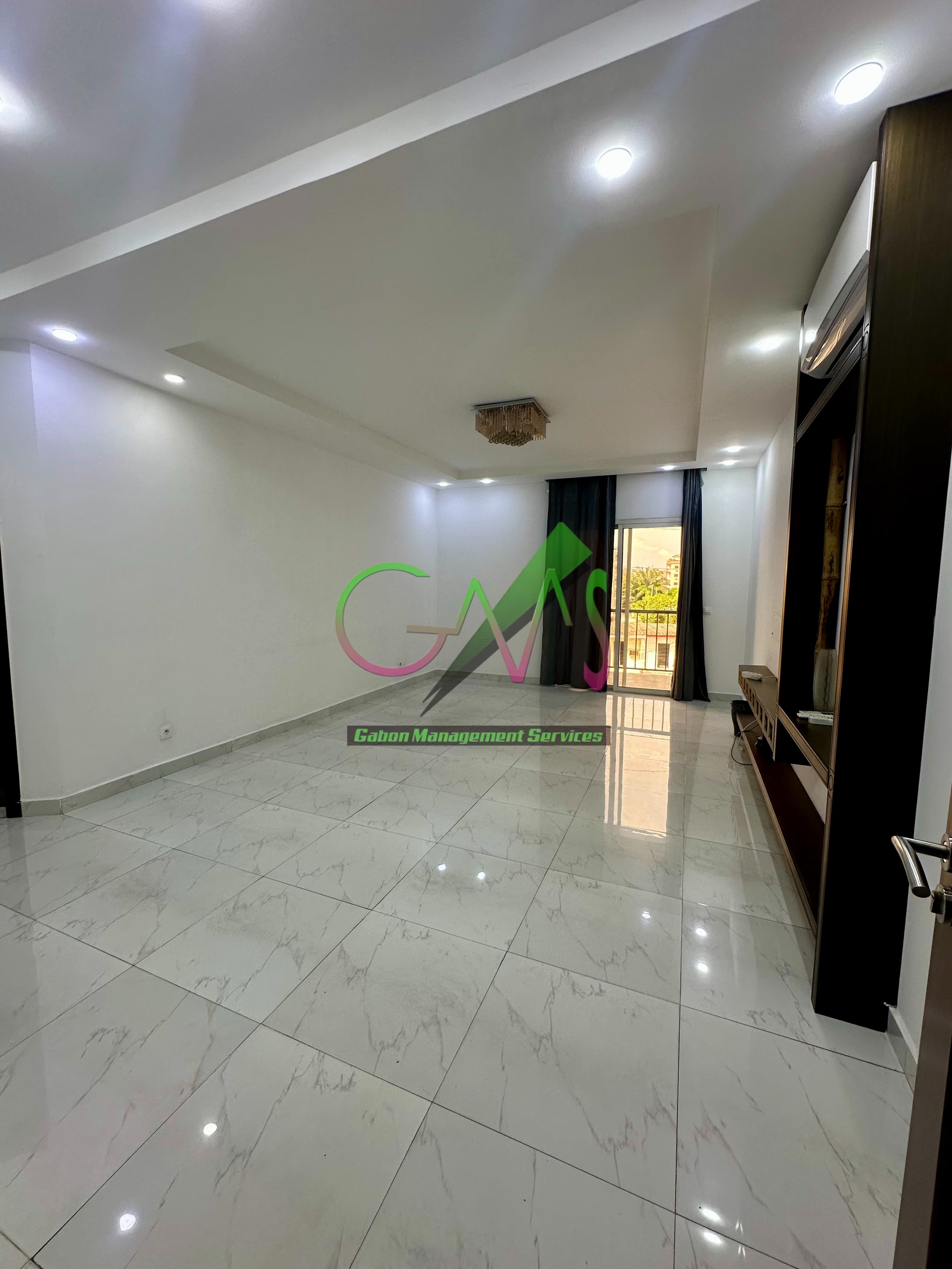 ESPACE COMMERCIAL A LOUER - image 2