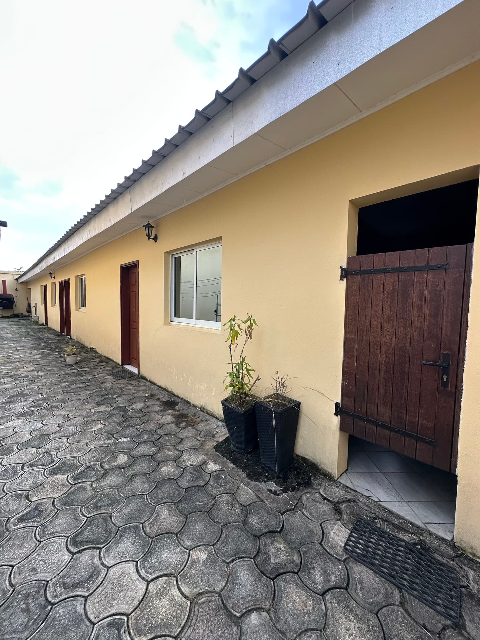 VILLA A LOUER - image 1