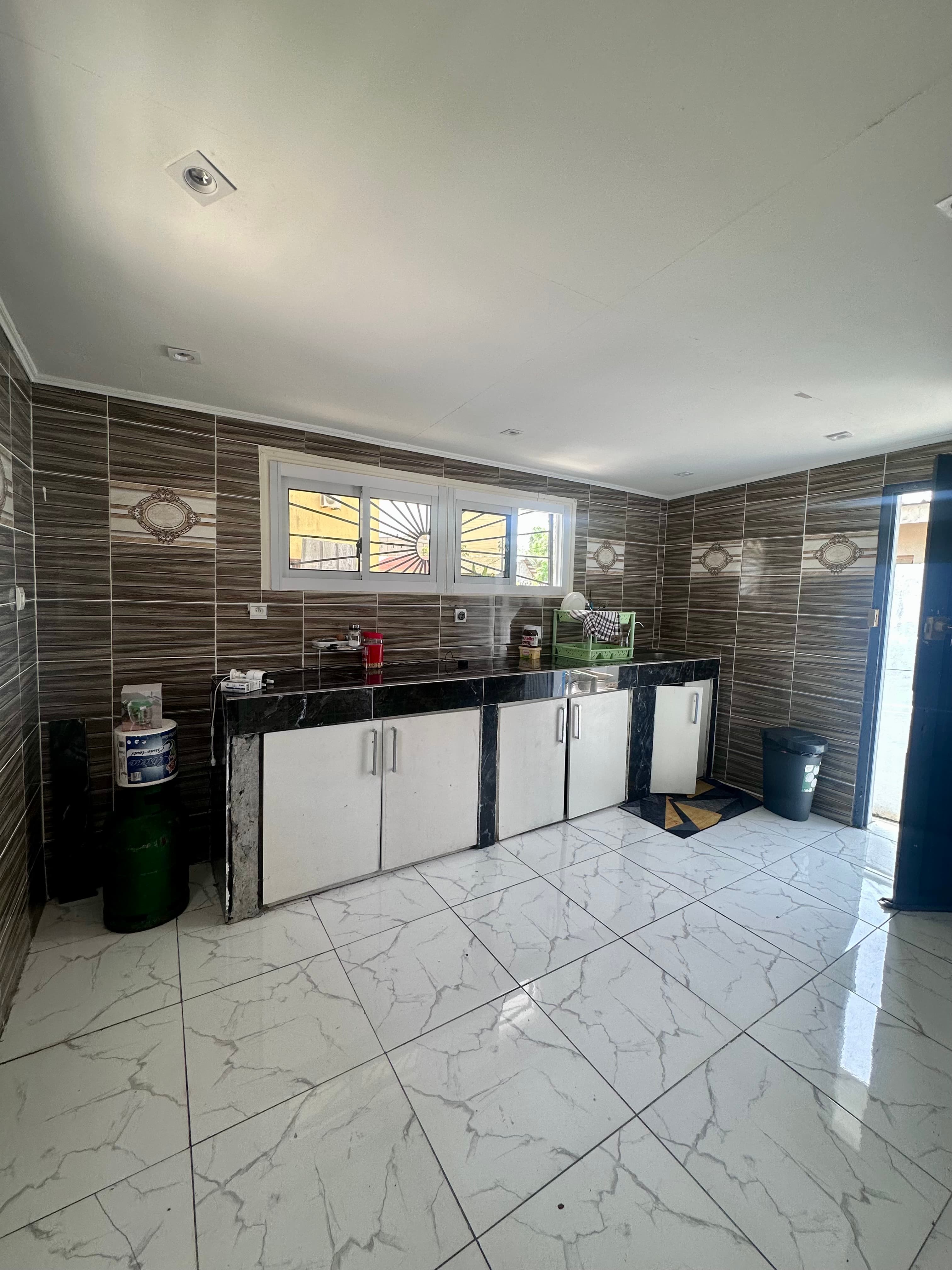 STUDIO A LOUER À GLASS - view 9